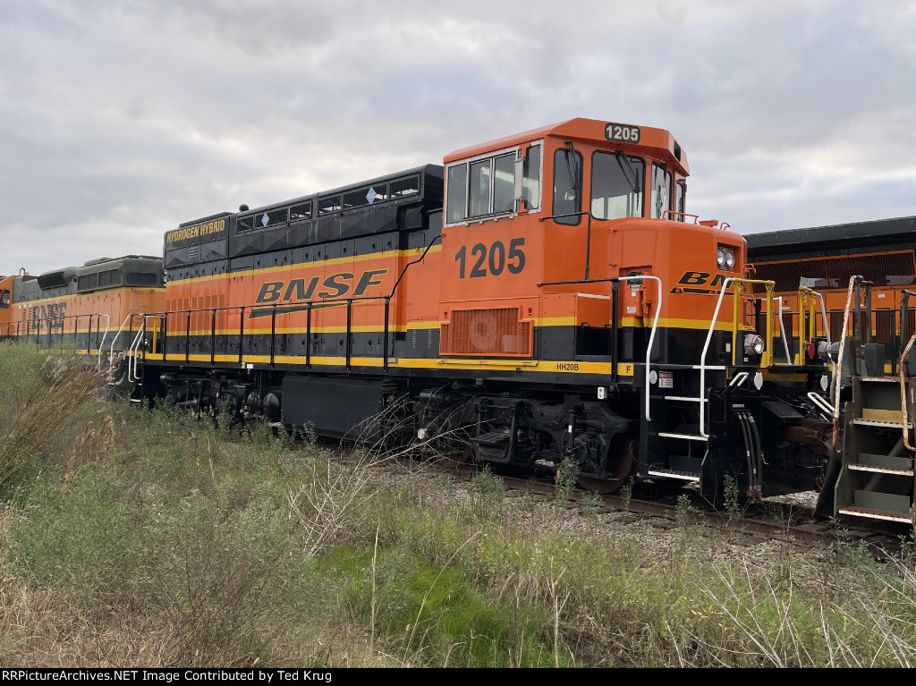 BNSF 1205